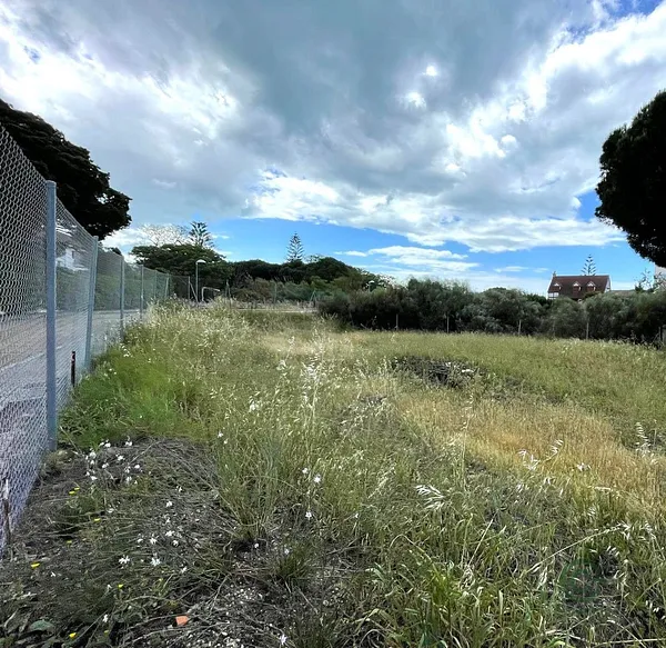 Terreno urbano de 0,05 ha en venta en Huelva