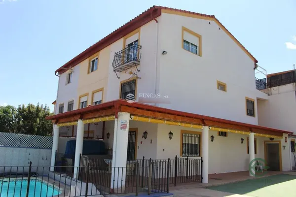 Casa de 0,04 ha en venta en Soneja, Castellon