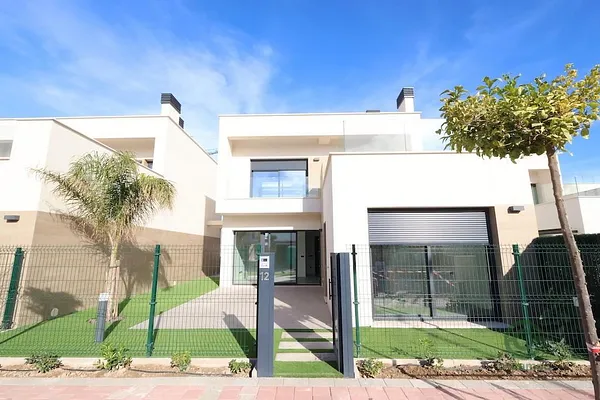 Casa de 0,0236 ha en venta en Los alcázares, Murcia