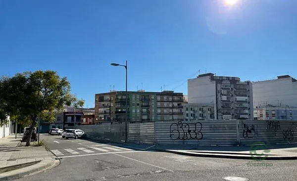 Terreno urbano de 0,4817 ha en venta en Alzira, Valencia