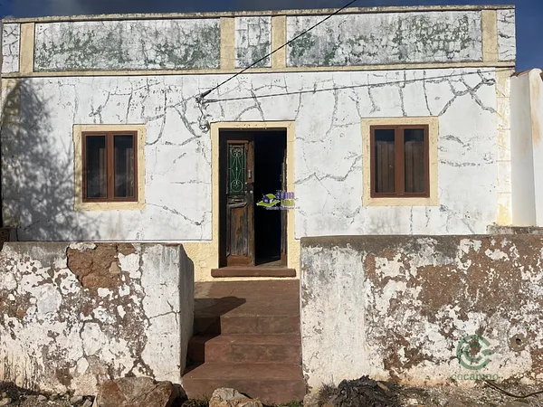 Casa de 0,412 ha en venta en Silves, Faro