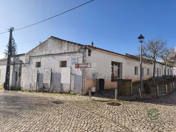 Casa de 0,0232 ha en venta en Lagos, Algarve