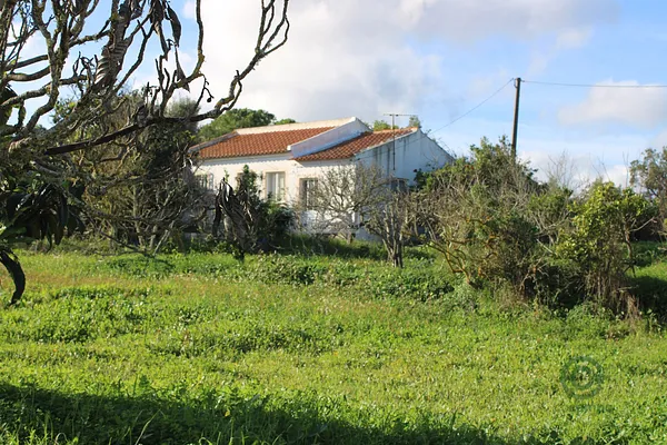 Finca agrícola de 0,416 ha en venta en Lagos, Algarve