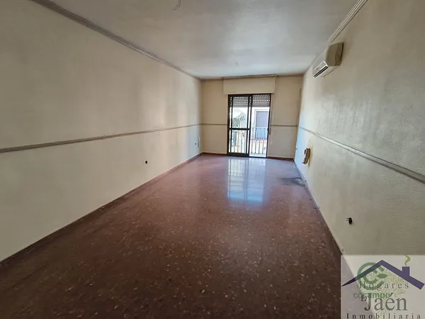 Casa de 0,0157 ha en venta en Bailen, Jaen