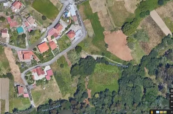 Finca rústica de 0,0128 ha en venta en Vigo, Pontevedra