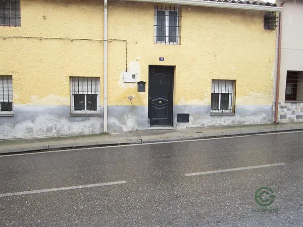 Casa de 0,0245 ha en venta en Navahermosa, Toledo