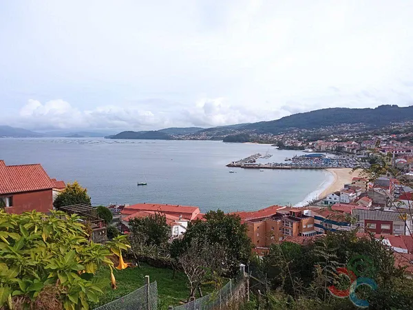 Terreno urbano de 0,1 ha en venta en Bueu, Pontevedra