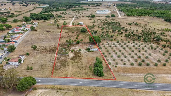 Finca rústica de 1,7604 ha en venta en Pegões, Setúbal