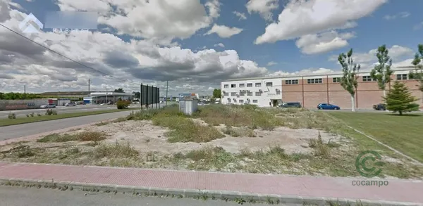 Terreno urbano de 0,097 ha en venta en Alcarras, Lleida