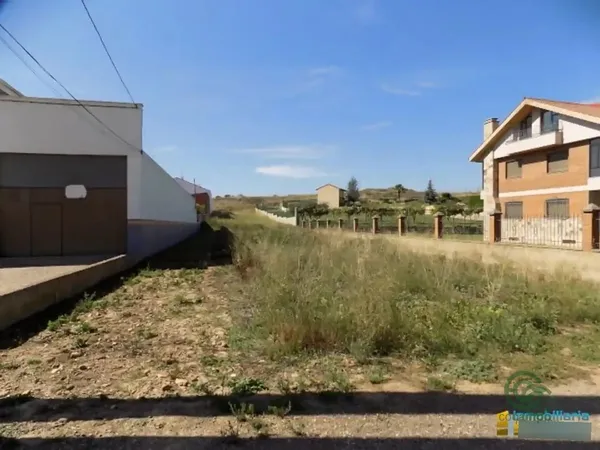 Terreno urbano de 0,127 ha en venta en San justo de la vega, Leon
