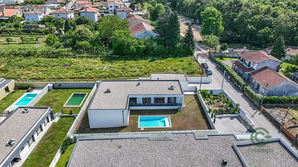 Casa de 0,0786 ha en venta en Braga, Braga