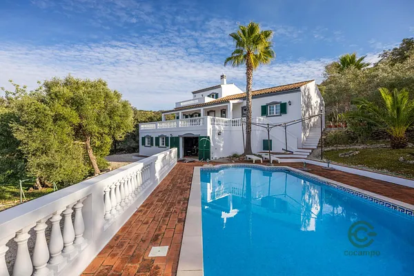 Casa de 2,09 ha en venta en Santa bárbara de nexe, Algarve