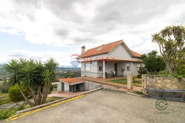 Casa de 0,2 ha en venta en Salvaterra de miño, Pontevedra