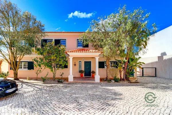 Casa de 0,18 ha en venta en Lourinhã, Lisboa