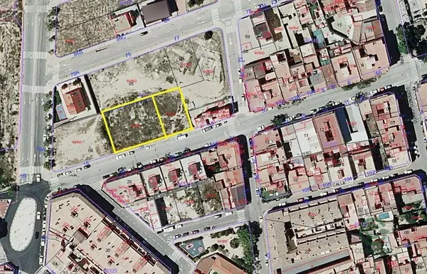 Terreno urbano de 0,0434 ha en venta en Novelda, Alicante
