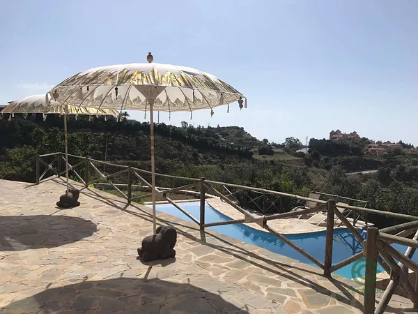 Casa de 0,5 ha en venta en Benalmádena, Málaga