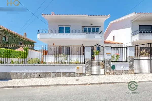 Casa de 0,0408 ha en venta en Cascais, Lisboa