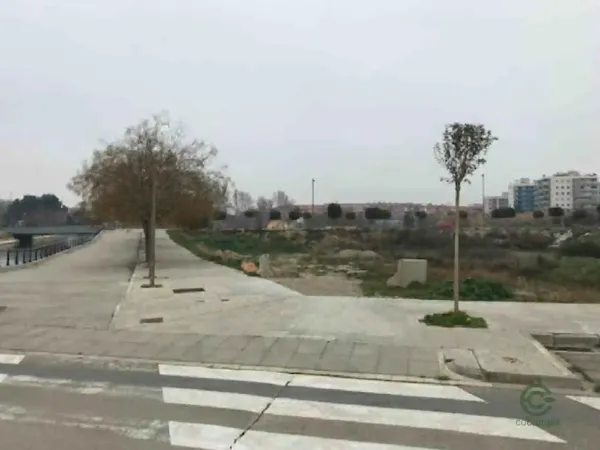 Terreno urbano de 0,24 ha en venta en Lleida, Lleida