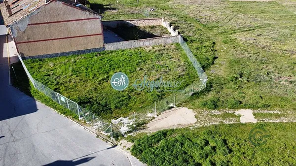Terreno urbano de 0,0515 ha en venta en Segovia, Segovia