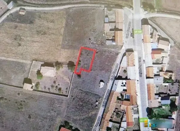 Terreno urbano de 0,0296 ha en venta en Destriana, Leon