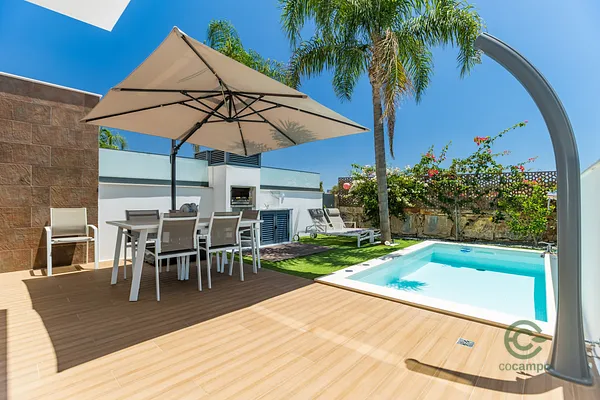 Casa de 0,018 ha en venta en Ferreiras, Algarve