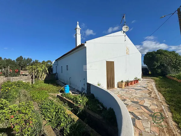 Finca rústica de 0,19 ha en venta en Lagos, Algarve