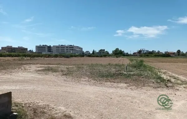 Finca de recreo de 0,422 ha en venta en Deltebre, Tarragona