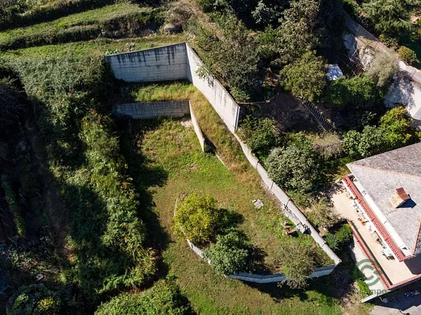 Terreno urbano de 0,0677 ha en venta en Vegadeo, Asturias
