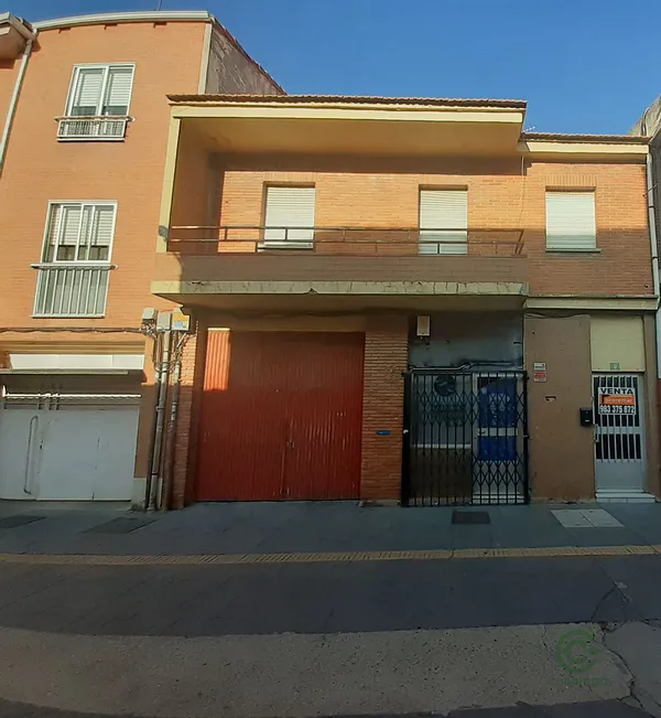 Casa de 0,0275 ha en venta en Santovenia de pisuerga, Valladolid