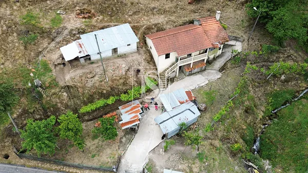 Finca rústica de 0,58 ha en venta en Amarante, Porto
