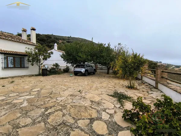 Finca rústica de 2,3 ha en venta en Antequera, Malaga