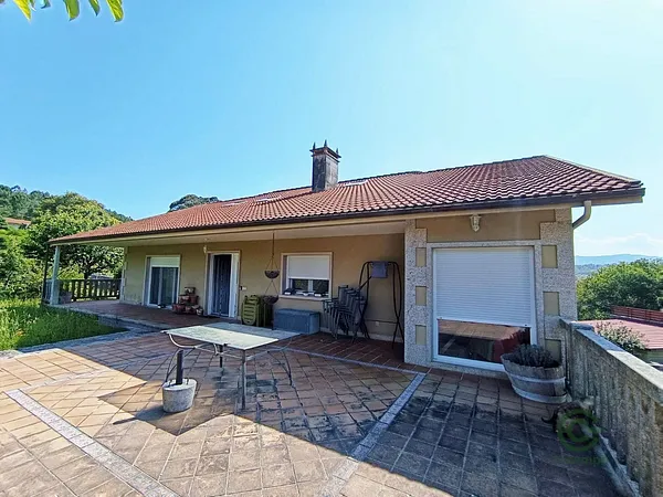 Casa de 0,24 ha en venta en Pontevedra, Pontevedra