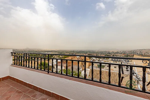 Casa de 0,0335 ha en venta en Monachil, Granada