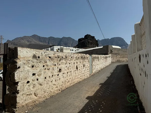 Terreno urbano de 0,2381 ha en venta en Agaete, Las palmas