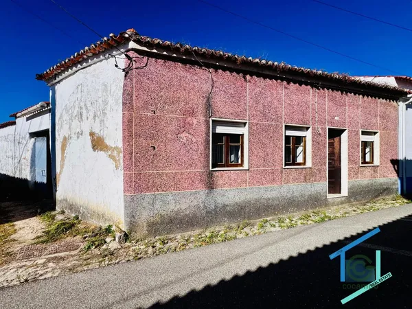Casa de 0,0174 ha en venta en Tomar, Santarém