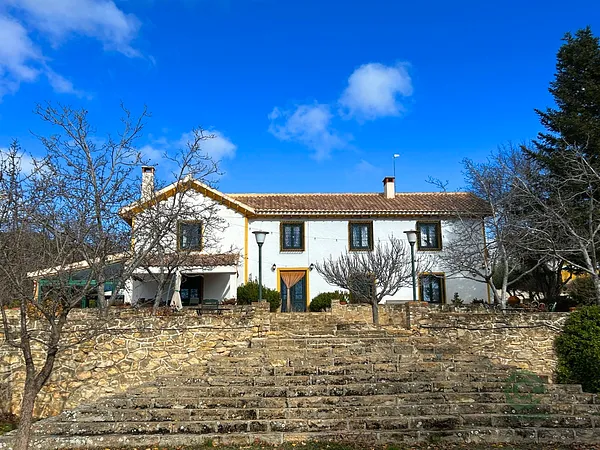 Finca rústica de 1800 ha en venta en Granada