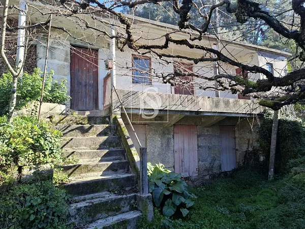 Finca rústica de 0,078 ha en venta en Amarante, Porto