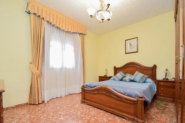 Casa de 0,0257 ha en venta en Las gabias, Granada