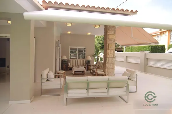 Casa de 0,08 ha en venta en Benicasim, Castellón