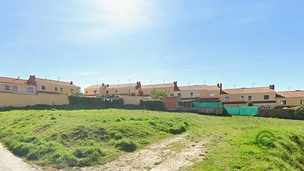 Terreno urbano de 0,1311 ha en venta en Torija, Guadalajara