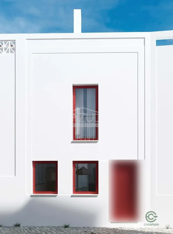 Casa de 0,0109 ha en venta en Querença, Algarve