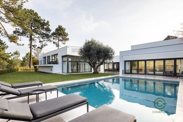 Casa de 0,1715 ha en venta en Charneca de caparica e sobreda, Setúbal