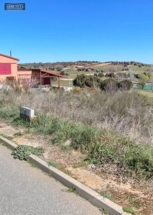 Terreno urbano de 0,1629 ha en venta en Cabanillas del campo, Guadalajara