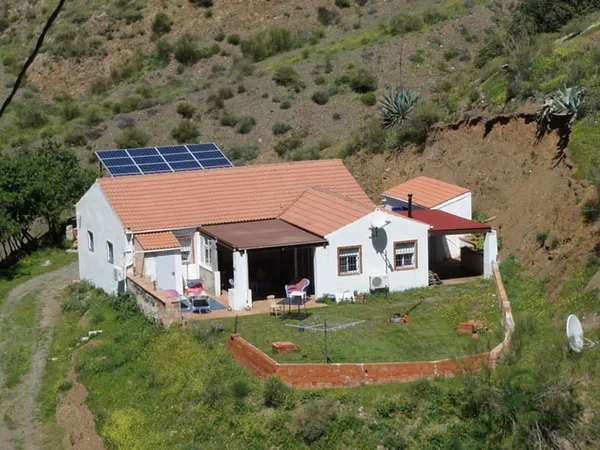 Finca rústica de 1 ha en venta en Alora, Malaga