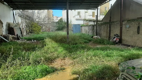 Terreno urbano de 0,0742 ha en venta en Camas, Sevilla