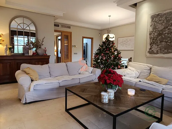 Casa de 0,0428 ha en venta en Simancas, Valladolid