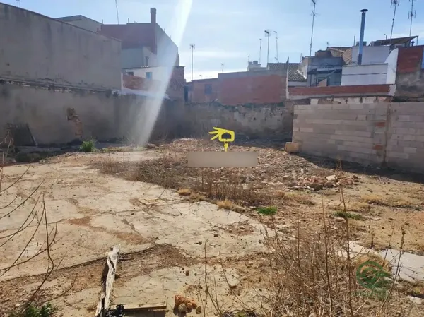 Terreno urbano de 0,0546 ha en venta en Benifaio, Valencia