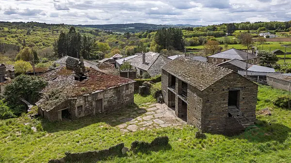 Finca rústica de 0,3506 ha en venta en Coeses, Lugo
