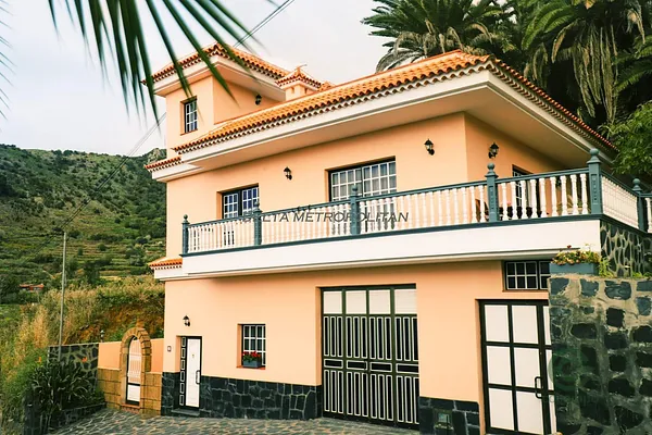 Finca rústica de 0,065 ha en venta en Los silos, Tenerife