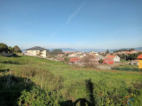 Terreno urbano de 0,053 ha en venta en Bueu, Pontevedra